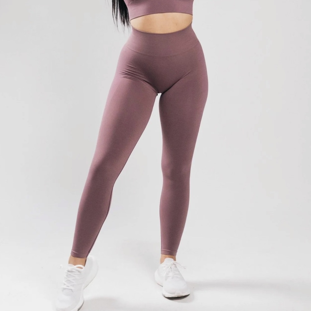 Amplify Legging - Passive Purple